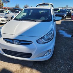 2012 Hyundai Accent