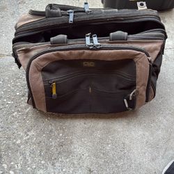 Custom Leathercraft1539 Multi-Compartment 50 Pocket Tool Bag 