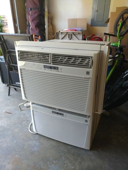 Air conditioner Frigidaire FFRE15L3Q1 15100 BTU two units!!