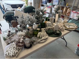 Huge lot winter home goods