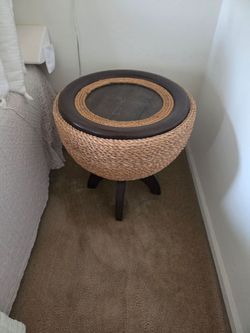 End table/pair