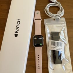 Mint Apple Watch SE Gen1 Cellular Gold/Pink with Box Cable And Extra Black Nylon Band