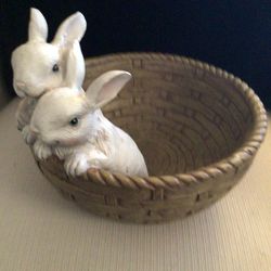Easter bunnies bowl