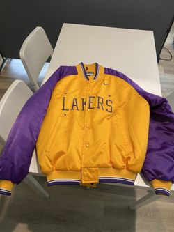 Vintage Nike Lakers NBA Bomber Jacket (Large) (Excellent Condition)