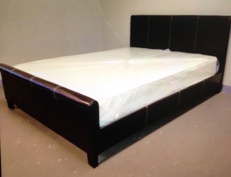 QUEEN BED WITH MATTRESS