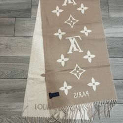 Louis Vuitton LV 3D Scarf
