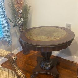 Table Good Condition 