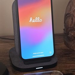 Apple iPhone 13 128GB - Unlocked