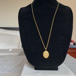 Vintage Necklace With Pearls And Gold Chain 