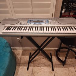 Casio Wk3000 Keyboard And Stand