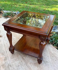qty 1 Traditional Cherry-Finish Glass-Top End