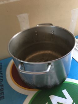 The pot without lid. Diameter 11 inches 1/2height 7 inches