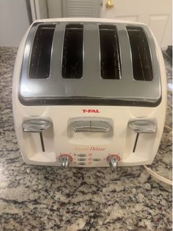 T-fal Avante Deluxe 4-Slice Toaster