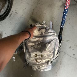 Under armor baseball bag with accessories 