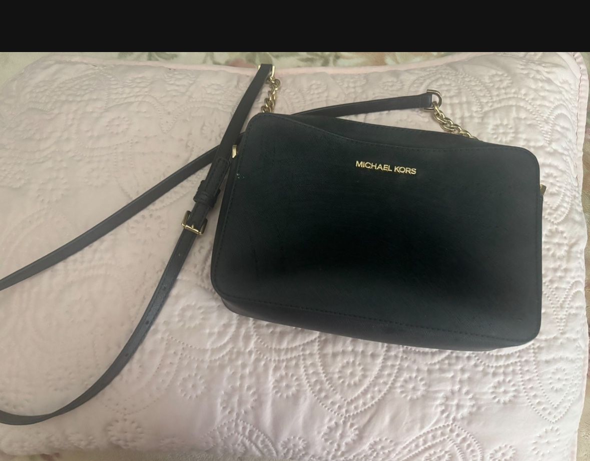 Black Crossbody