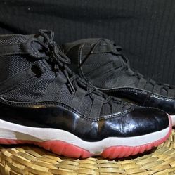 Jordan 11 Retro Playoffs Bred(2019)