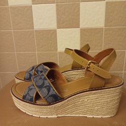 Ladies Coach Platform Sandals (Size 9 1/2)