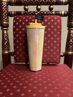 Starbucks 2025 Summer Swirl Yellow Orange Flower Charm Straw Topper Tumbler