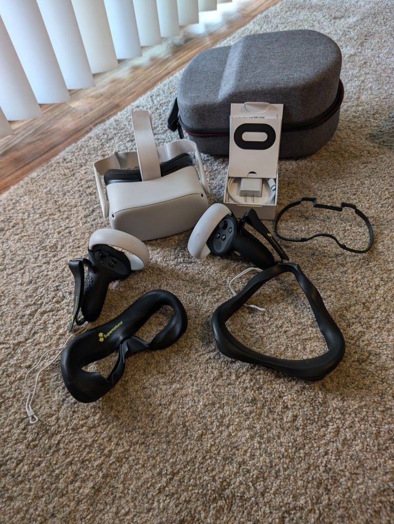 Oculus Quest 2 (128gb) w/ case