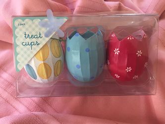 Easter egg treat cups
