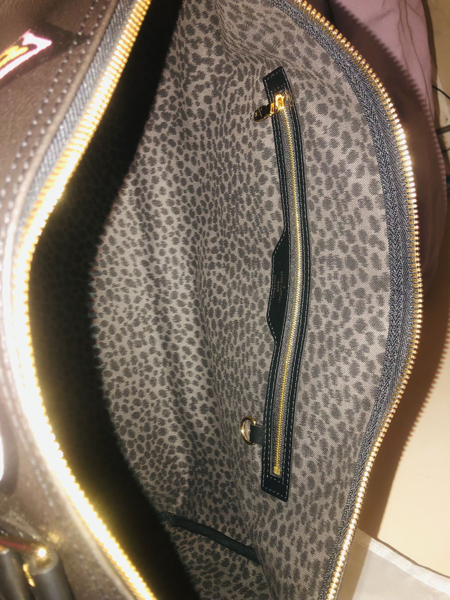 M58656 Louis Vuitton Wild at Heart Keepall Bandoulière 45 Bag