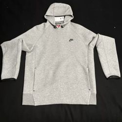 Grey Nike Tech Fleece Hoodie Size Large (Brand New With Tags)