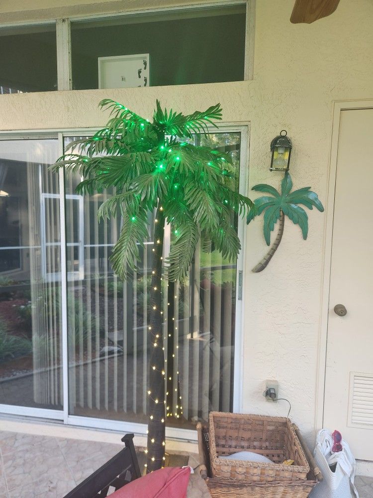 6' LED Lighted Palm Tree
