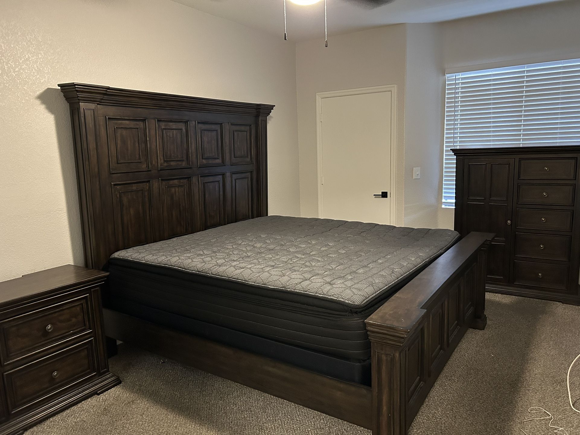 King Bedroom Set