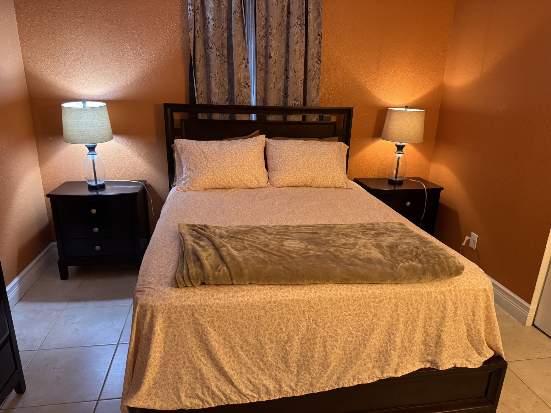 Bedroom set