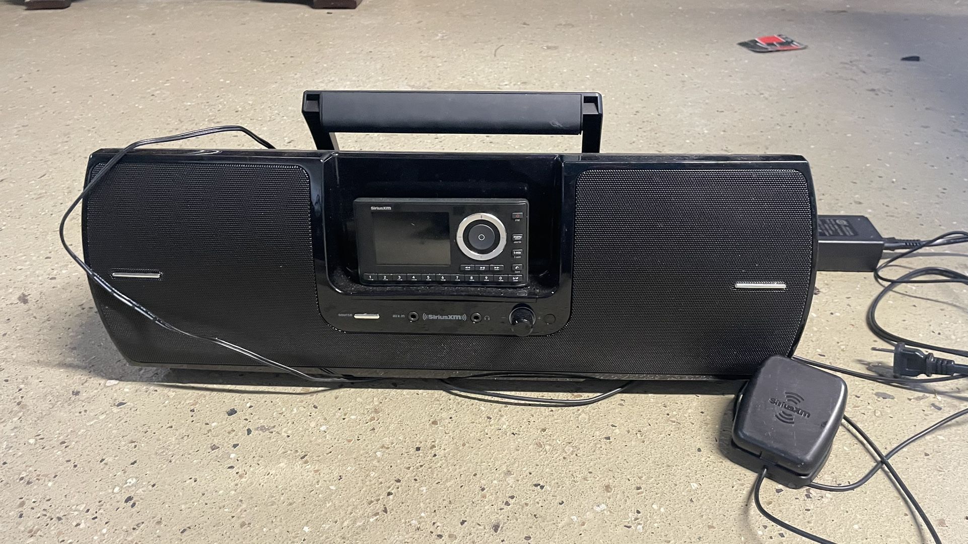 SiriusXM - SD2 Portable Speaker Dock - Black