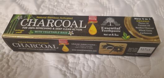 Organic charcoal toothpaste