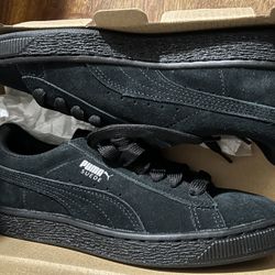 NIB - Puma SUEDE Kids - BLACK-PUMA SILVER BLACK-PUMA SILVER / 6 US 