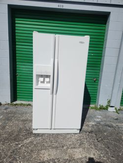 Whirlpool side by side refrigerator