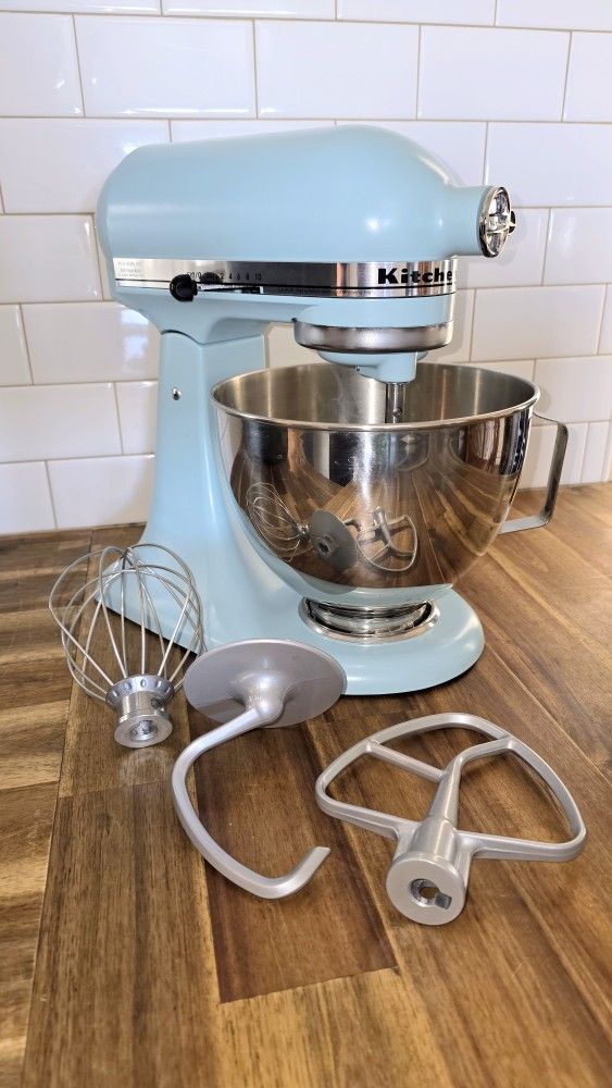Blue Kitchenaid Mixer - Excellent Condition