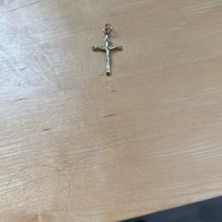 14kt Gold Cross Pendant 