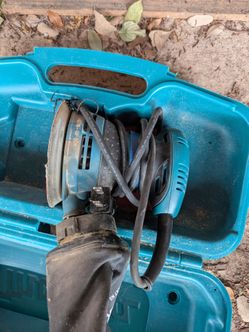 Makita BO5030K 5” Random Orbital Sander w/ Case