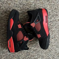 Jordan’s 4 Red Thunder 