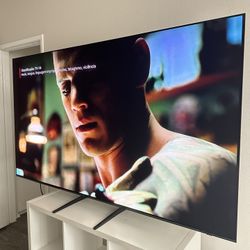 SAMSUNG QN77S90DAFXZA 77 Inch 4K OLED Smart
