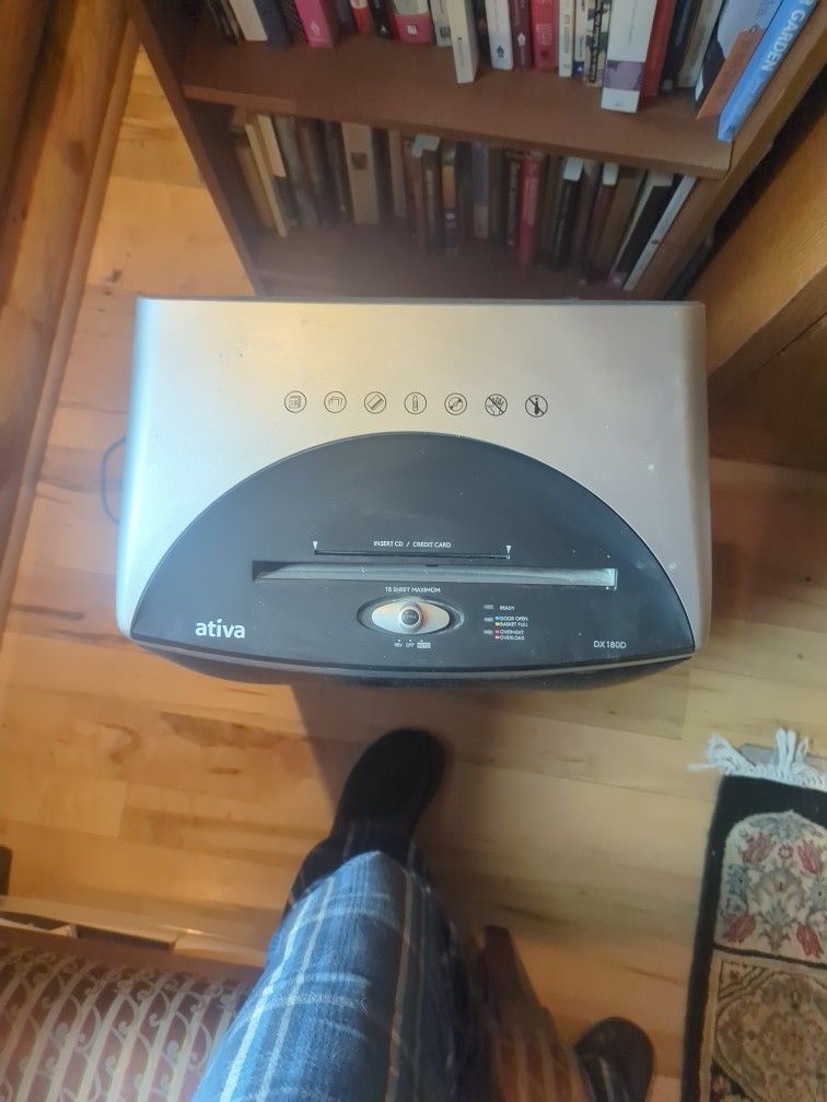 Ativa Paper CD Credit Card Shredder