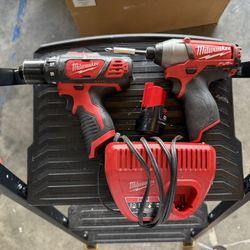Milwaukee M12 Drill Driver