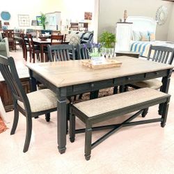 Tyler Creek Black/Gray Dining Room Set (Dining table and Chairs