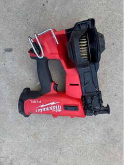 Shop Milwaukee M18 FUEL 18-Volt Lithium-lon Brushless Cordless Coil Roofing Nailer (Tool Only)