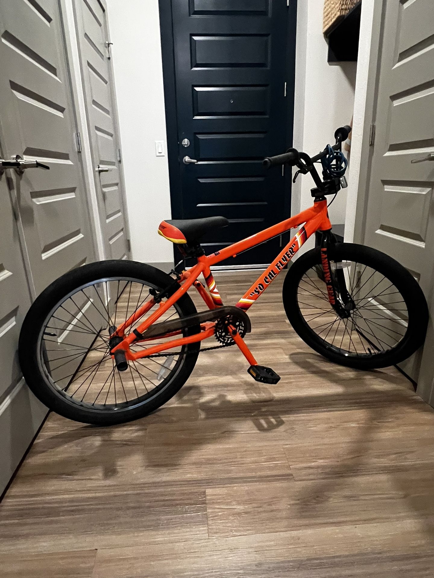 $550 - SE Bikes 2021 So Cal Flyer 24 BMX Bike One Size Orange