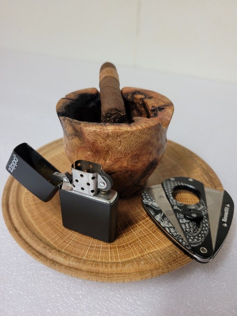 Mini Oak Burl Cigar Ashtray