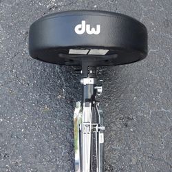 Dw  Drum Throne Like New !!! $140 Or Best Offer !! 