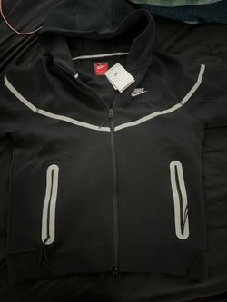 Brand New Nike Tech Fleece - White/Black Reflective (Large - Fits Medium)