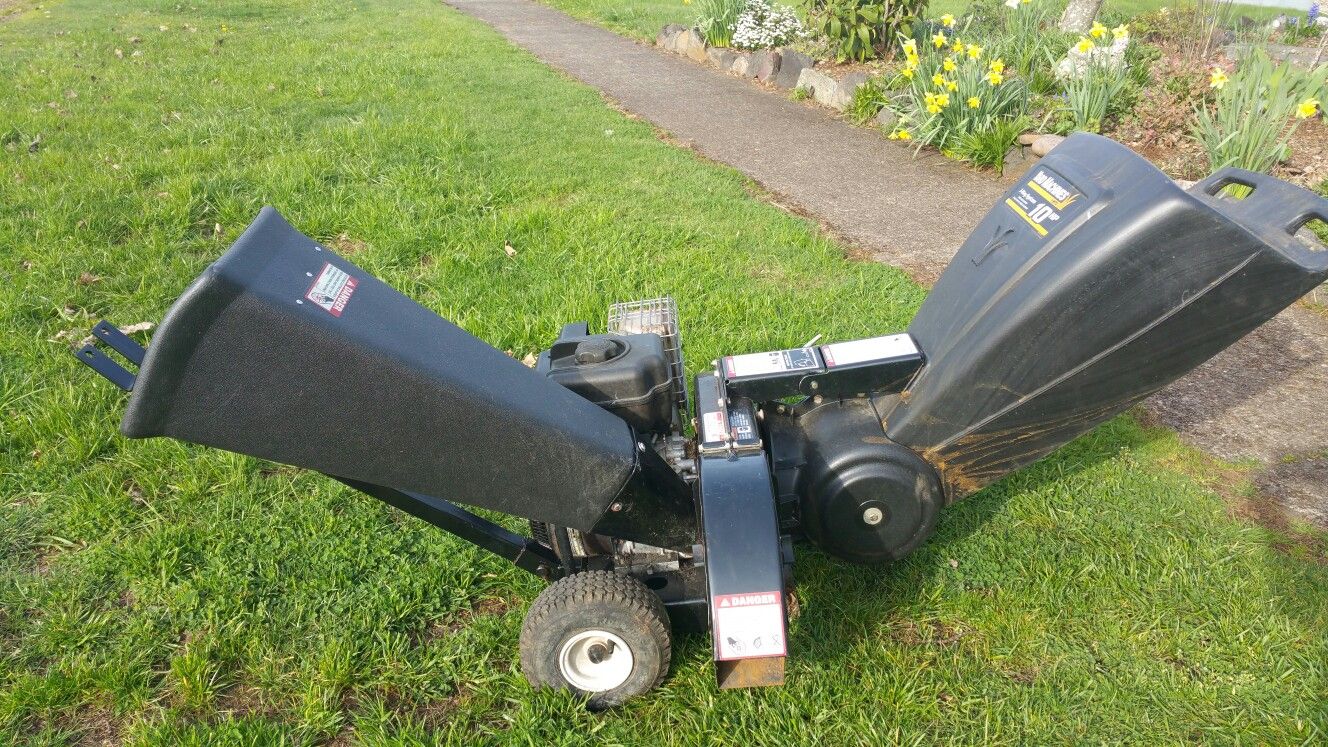 10hp Wood Chipper 3Way Leaf Shredder Mulch Maker for Sale in Salem, OR