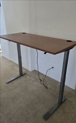 High end Fully Jarvis standing desk 60x27