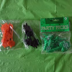 3/$10 🌟 Lot Of Halloween & Saint Patty's Patrick's Day Cupcake Toppers/ Picks