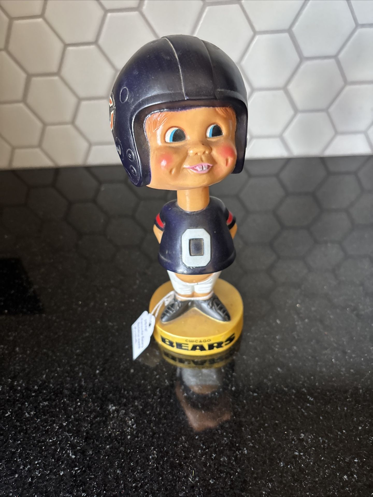 VINTAGE 1975 " CHICAGO BEARS" PLASTIC 7.5" BOBBLE HEAD BY SPORTS SPECIALTIES